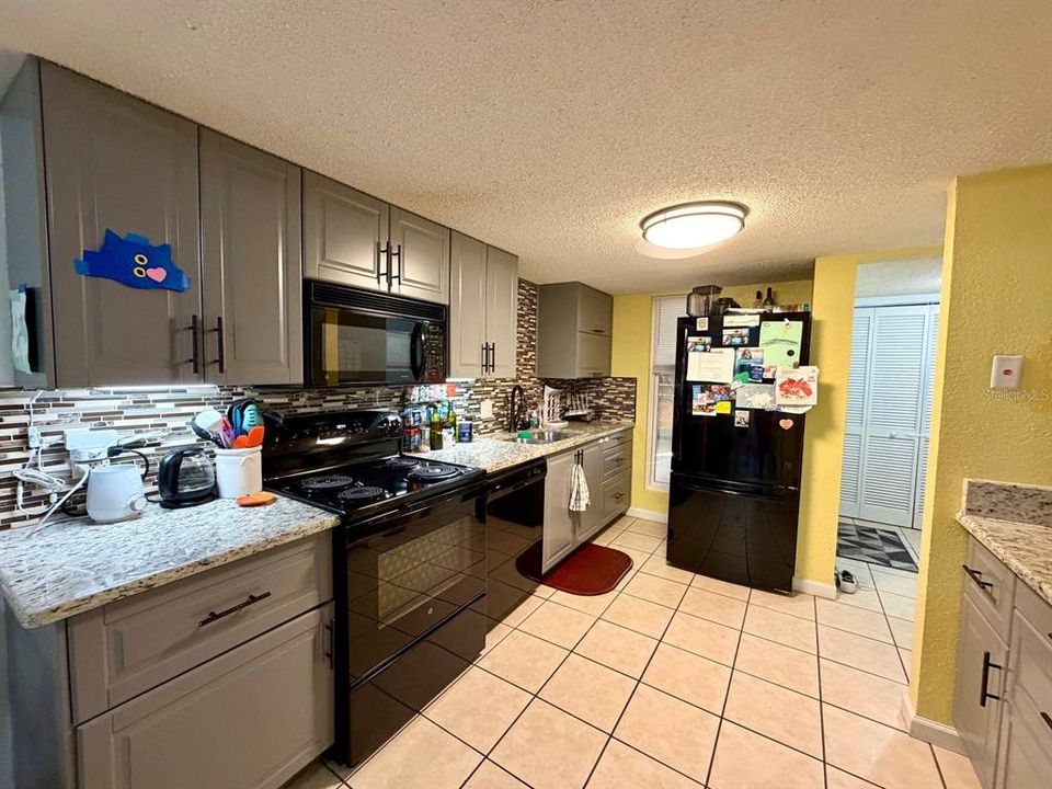 待售: $169,900 (3 贝兹, 2 浴室, 1278 平方英尺)