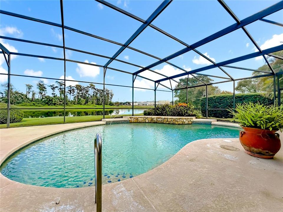 合同活跃: $475,000 (3 贝兹, 2 浴室, 1928 平方英尺)