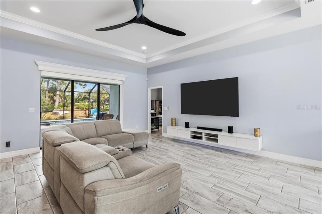 Activo con contrato: $617,777 (3 camas, 2 baños, 2170 Pies cuadrados)