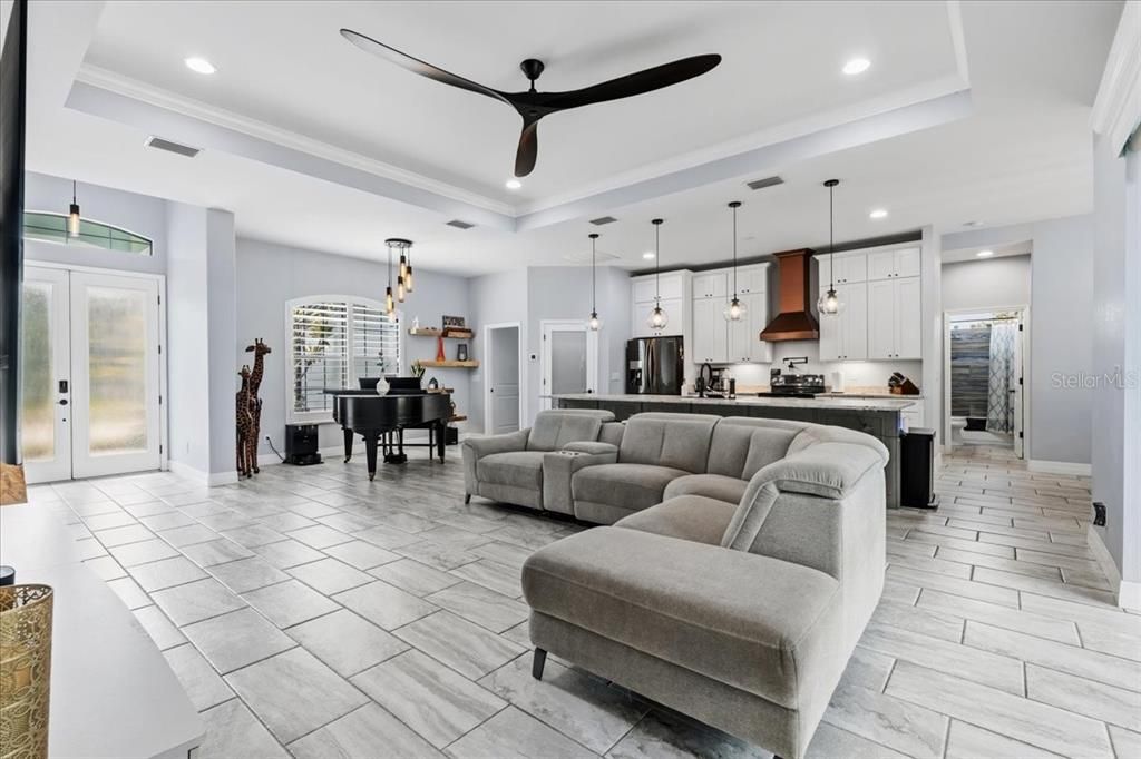 Activo con contrato: $617,777 (3 camas, 2 baños, 2170 Pies cuadrados)