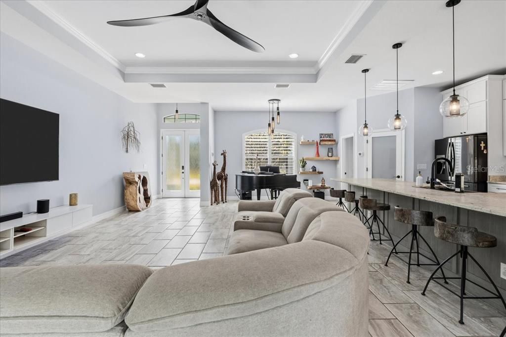 Activo con contrato: $617,777 (3 camas, 2 baños, 2170 Pies cuadrados)