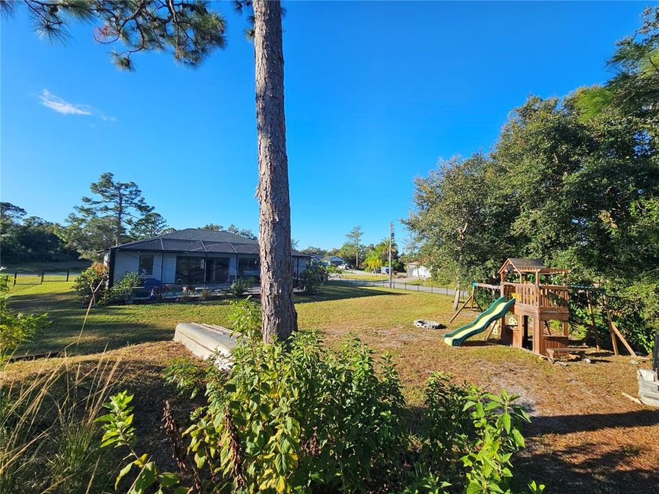 Activo con contrato: $617,777 (3 camas, 2 baños, 2170 Pies cuadrados)