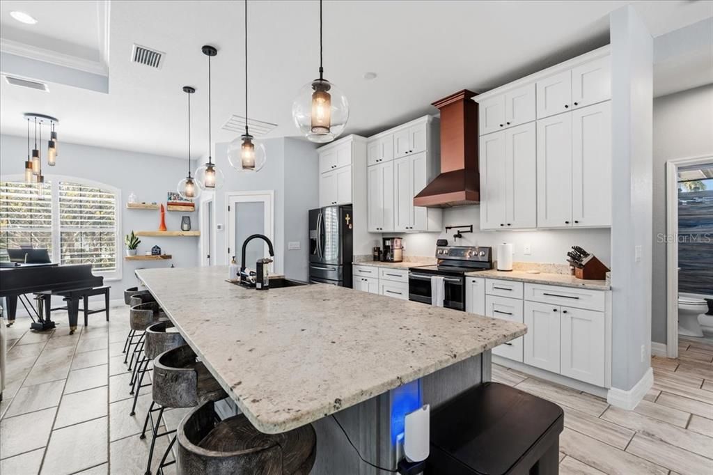 Activo con contrato: $617,777 (3 camas, 2 baños, 2170 Pies cuadrados)