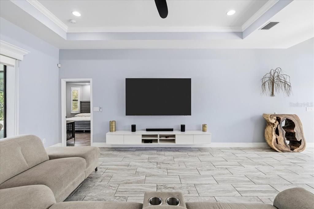 Activo con contrato: $617,777 (3 camas, 2 baños, 2170 Pies cuadrados)