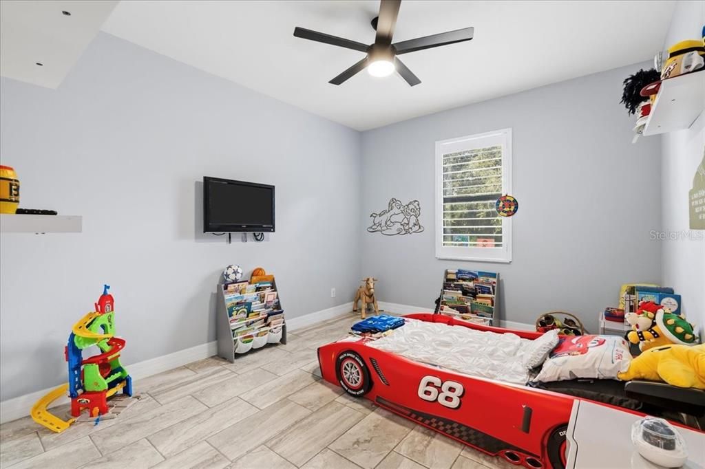 Activo con contrato: $617,777 (3 camas, 2 baños, 2170 Pies cuadrados)