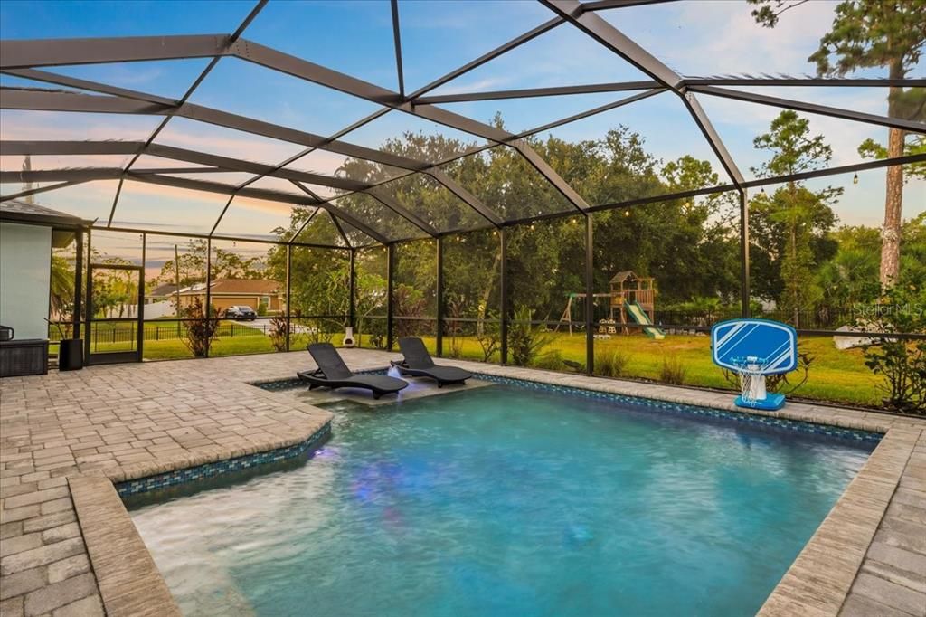 Activo con contrato: $617,777 (3 camas, 2 baños, 2170 Pies cuadrados)