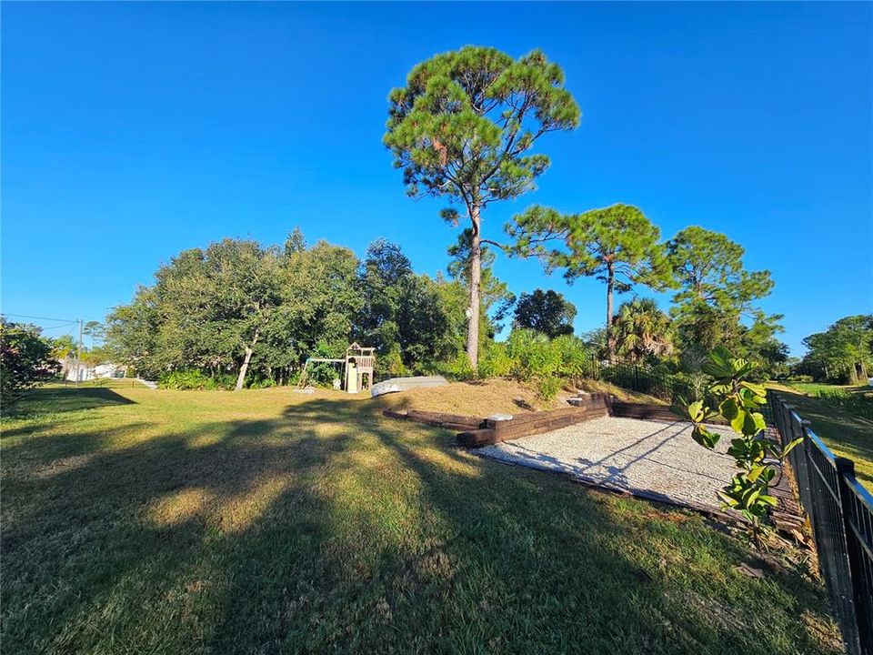 Activo con contrato: $617,777 (3 camas, 2 baños, 2170 Pies cuadrados)