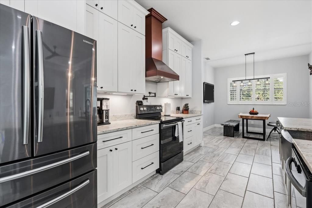 Activo con contrato: $617,777 (3 camas, 2 baños, 2170 Pies cuadrados)