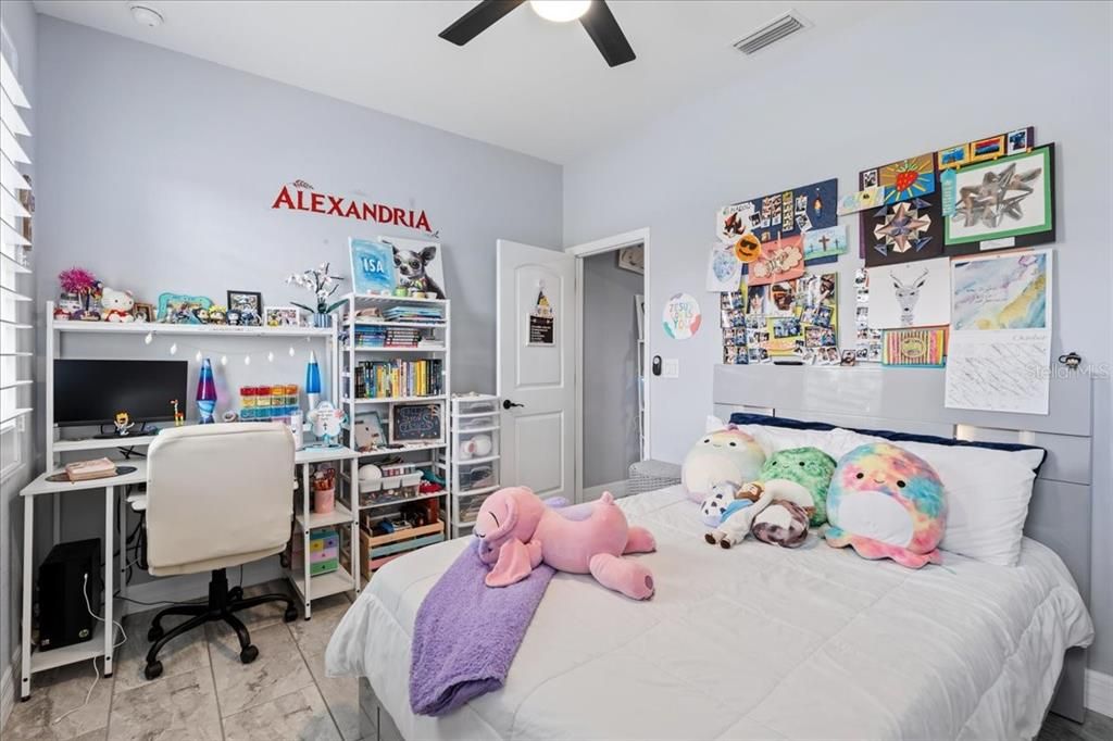 Activo con contrato: $617,777 (3 camas, 2 baños, 2170 Pies cuadrados)