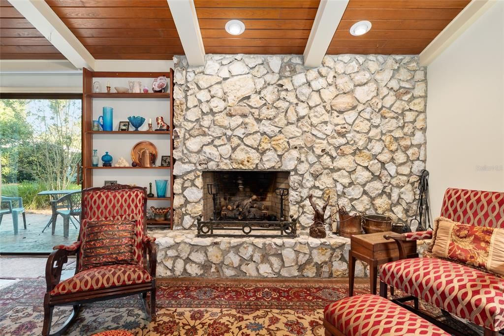 For Sale: $414,500 (4 beds, 2 baths, 2299 Square Feet)