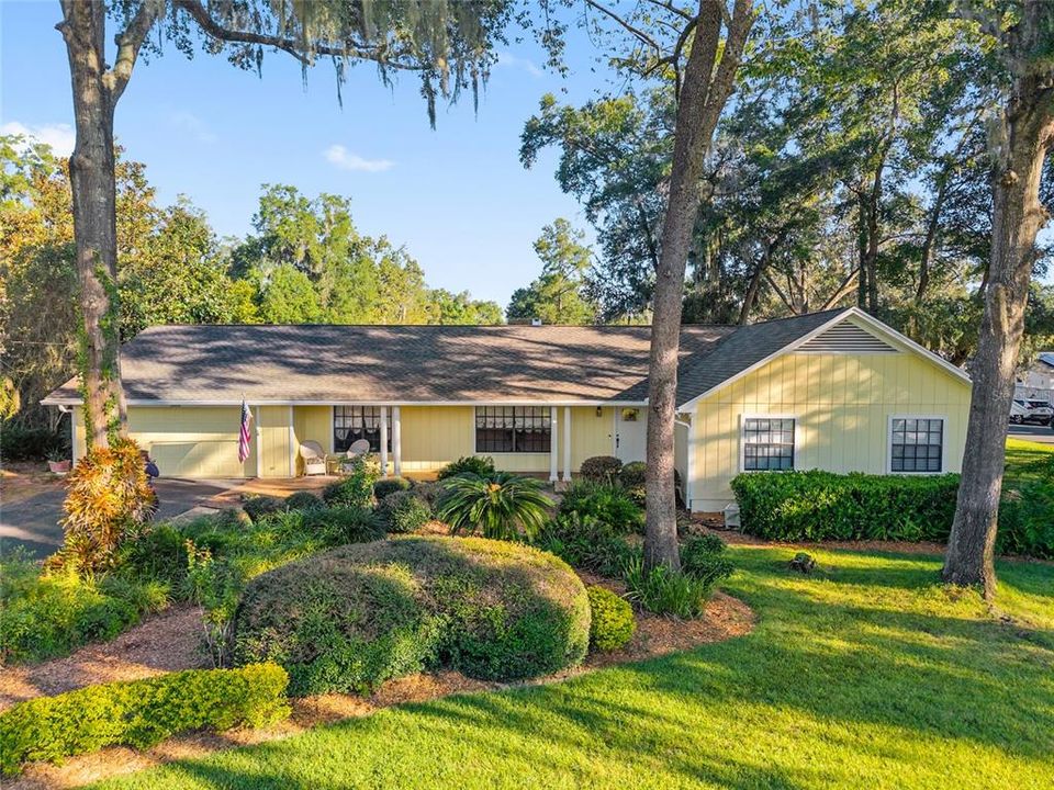 For Sale: $414,500 (4 beds, 2 baths, 2299 Square Feet)