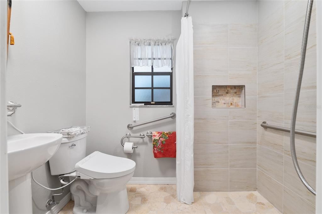 For Sale: $414,500 (4 beds, 2 baths, 2299 Square Feet)