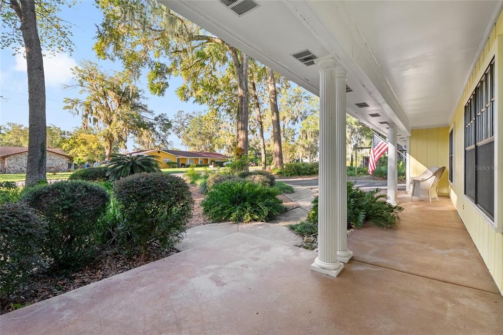 For Sale: $414,500 (4 beds, 2 baths, 2299 Square Feet)