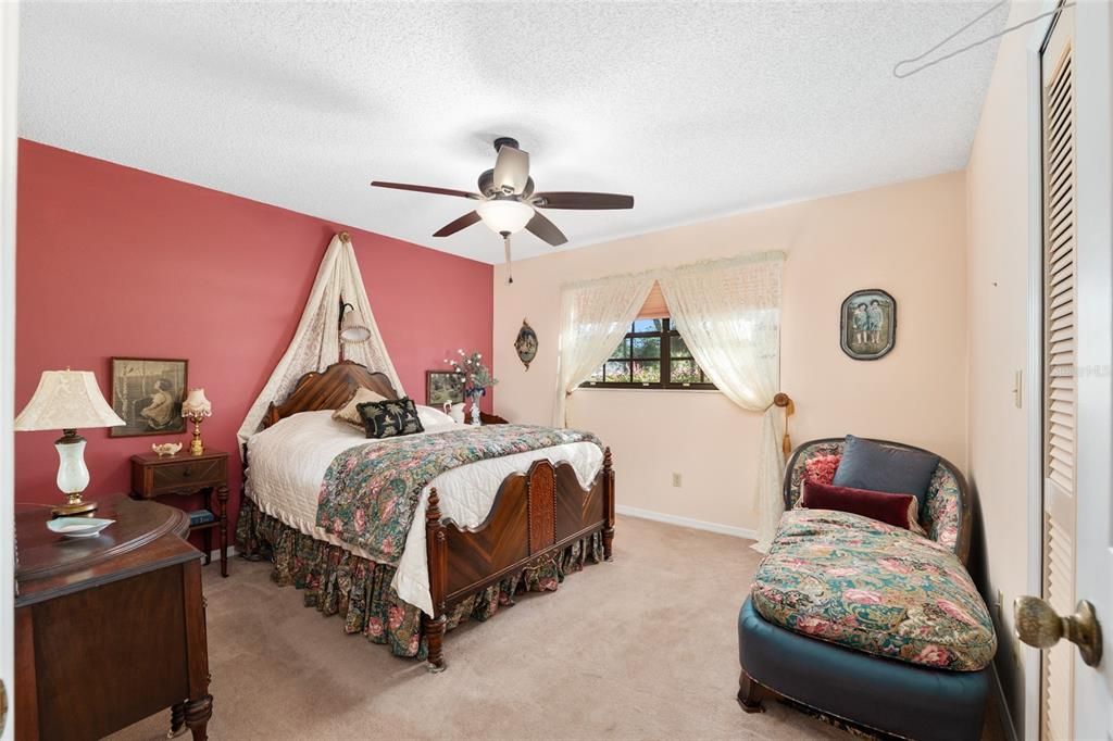 For Sale: $414,500 (4 beds, 2 baths, 2299 Square Feet)