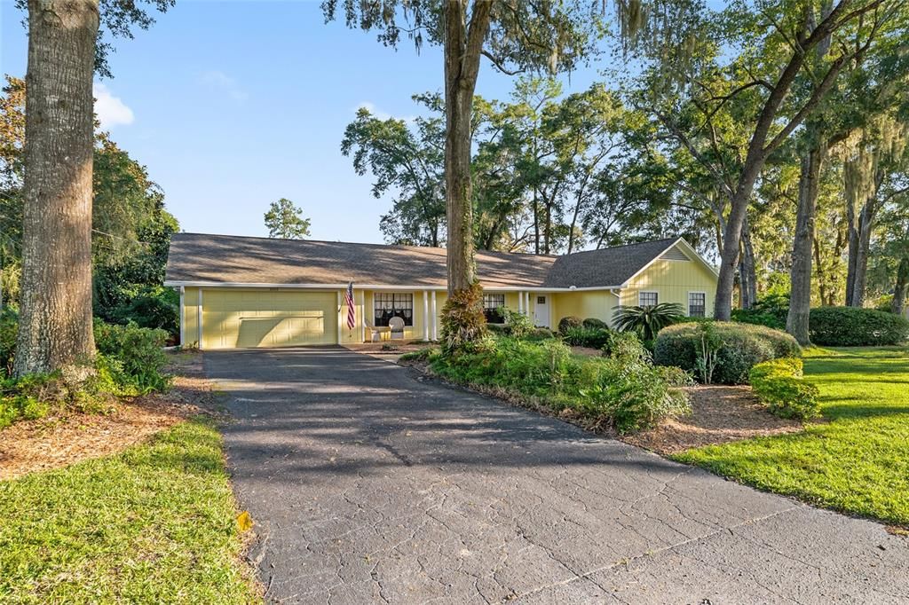 For Sale: $414,500 (4 beds, 2 baths, 2299 Square Feet)