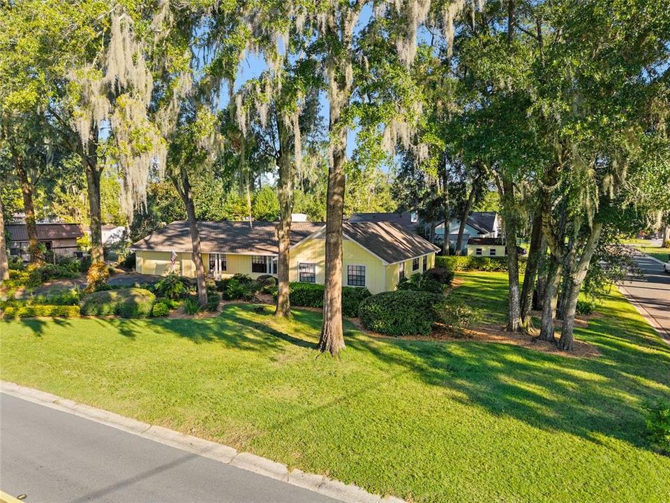 For Sale: $414,500 (4 beds, 2 baths, 2299 Square Feet)