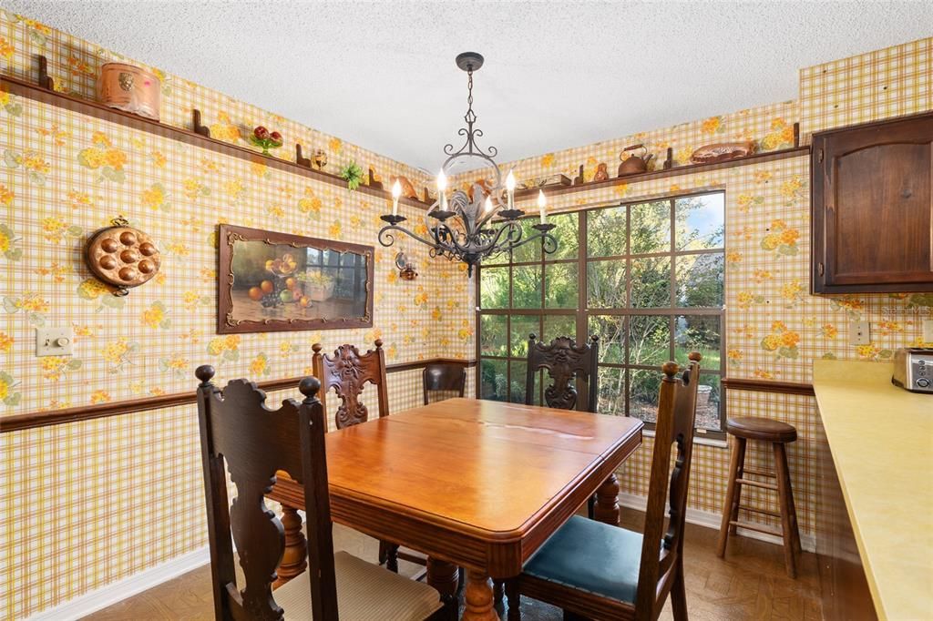 For Sale: $414,500 (4 beds, 2 baths, 2299 Square Feet)