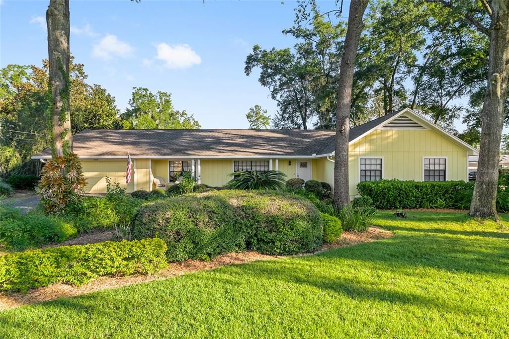 For Sale: $414,500 (4 beds, 2 baths, 2299 Square Feet)