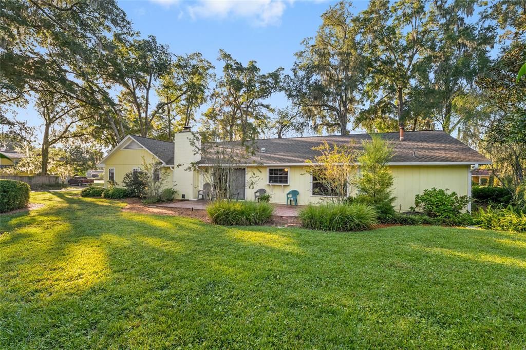 For Sale: $414,500 (4 beds, 2 baths, 2299 Square Feet)