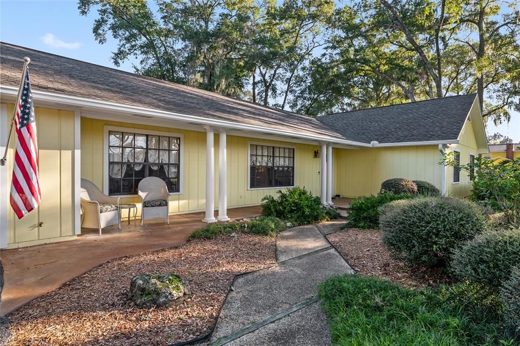 For Sale: $414,500 (4 beds, 2 baths, 2299 Square Feet)