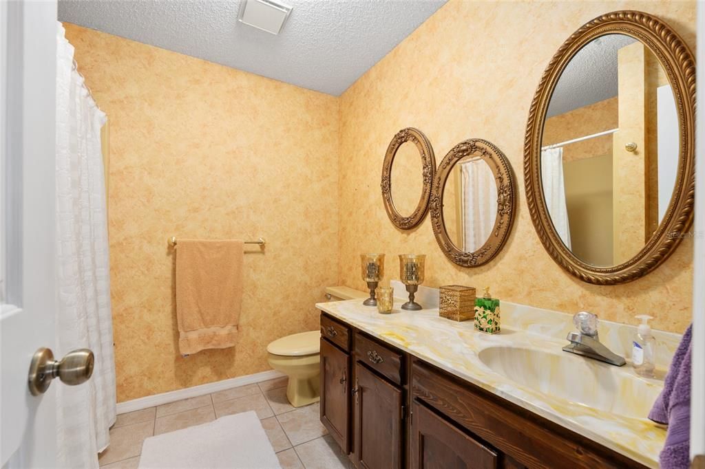 For Sale: $414,500 (4 beds, 2 baths, 2299 Square Feet)