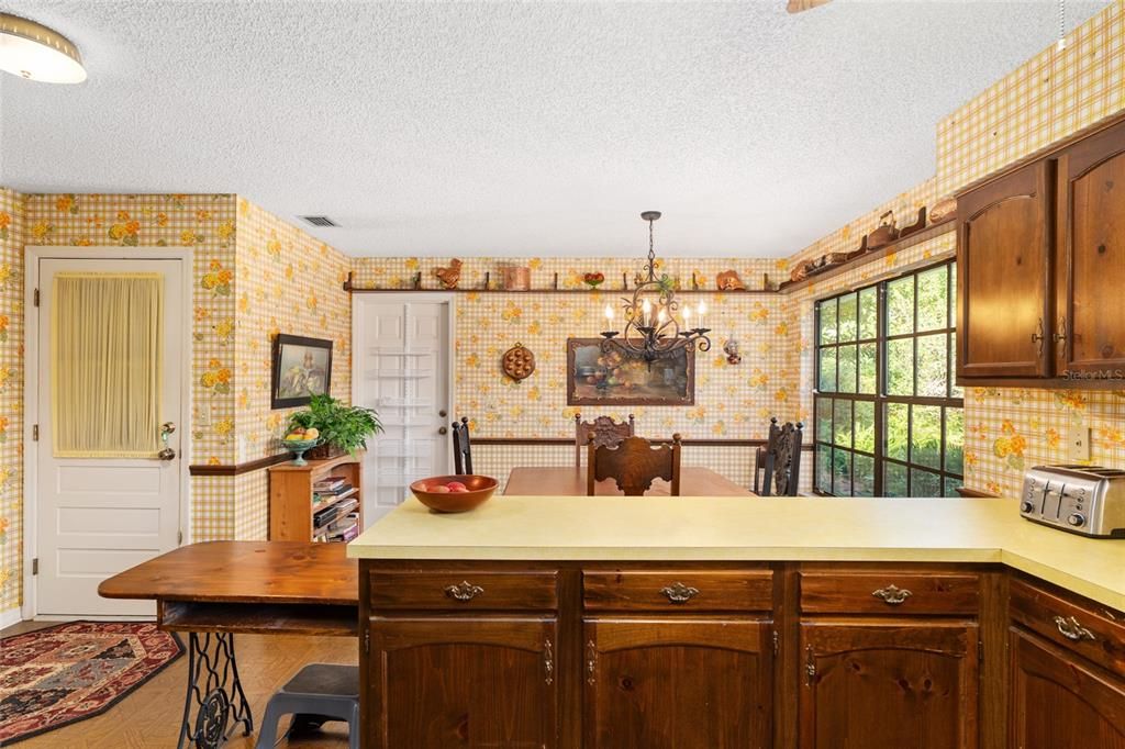 For Sale: $414,500 (4 beds, 2 baths, 2299 Square Feet)