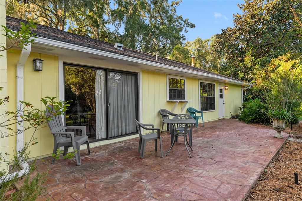 For Sale: $414,500 (4 beds, 2 baths, 2299 Square Feet)