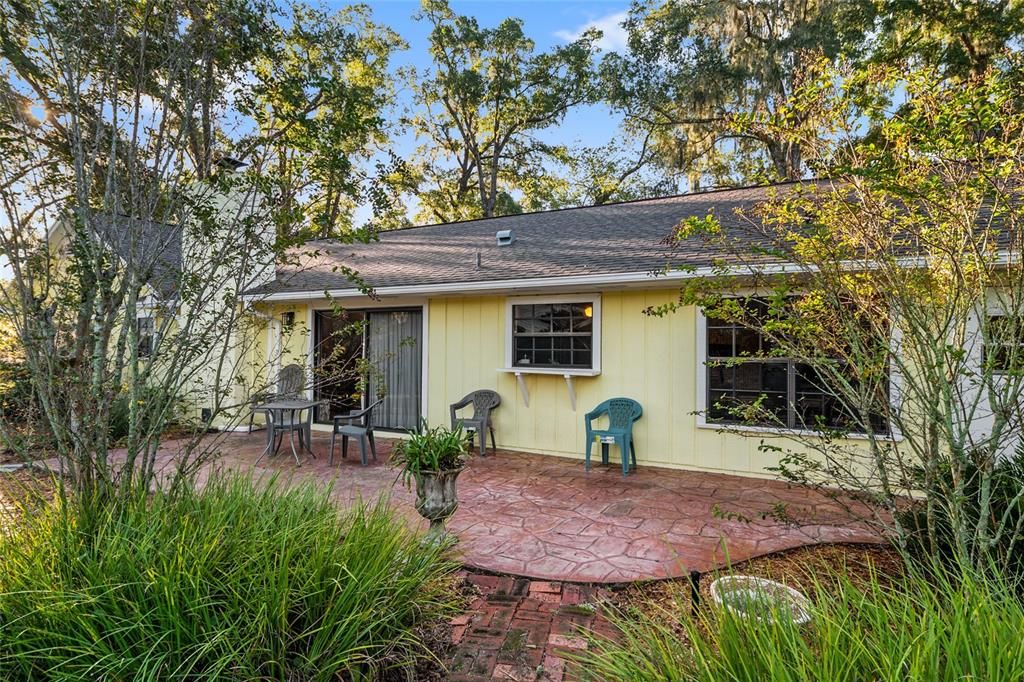 For Sale: $414,500 (4 beds, 2 baths, 2299 Square Feet)