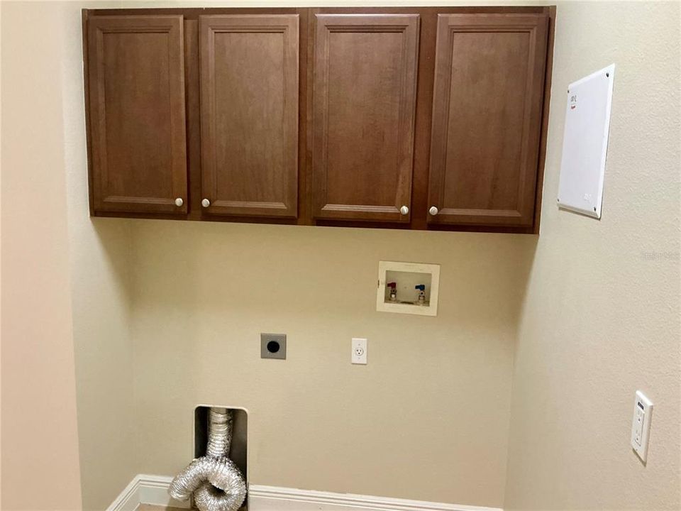 For Sale: $318,000 (3 beds, 2 baths, 1769 Square Feet)