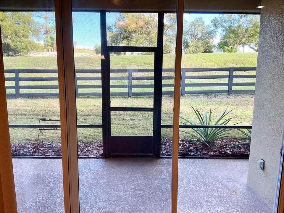 For Sale: $318,000 (3 beds, 2 baths, 1769 Square Feet)