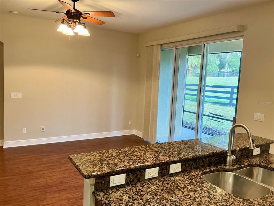 For Sale: $318,000 (3 beds, 2 baths, 1769 Square Feet)