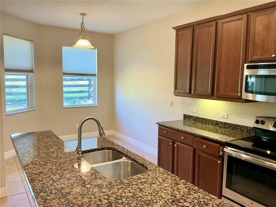 For Sale: $318,000 (3 beds, 2 baths, 1769 Square Feet)