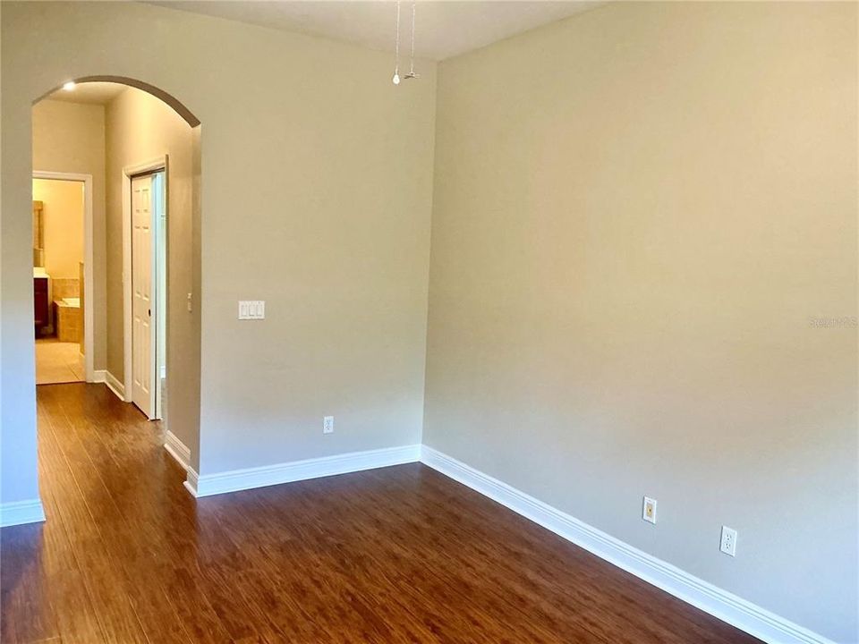 For Sale: $318,000 (3 beds, 2 baths, 1769 Square Feet)