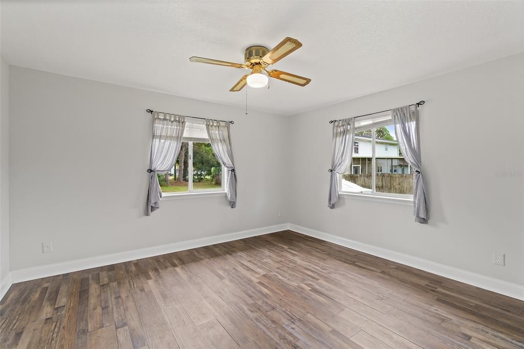 待售: $525,000 (3 贝兹, 2 浴室, 2038 平方英尺)