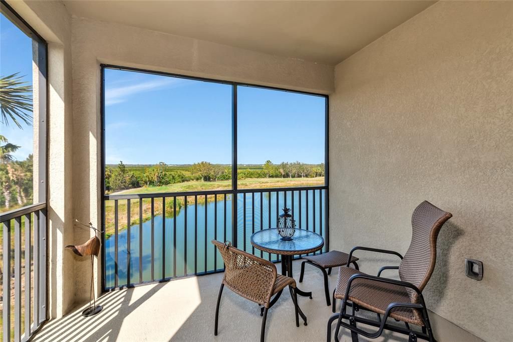 For Sale: $285,000 (2 beds, 2 baths, 1297 Square Feet)