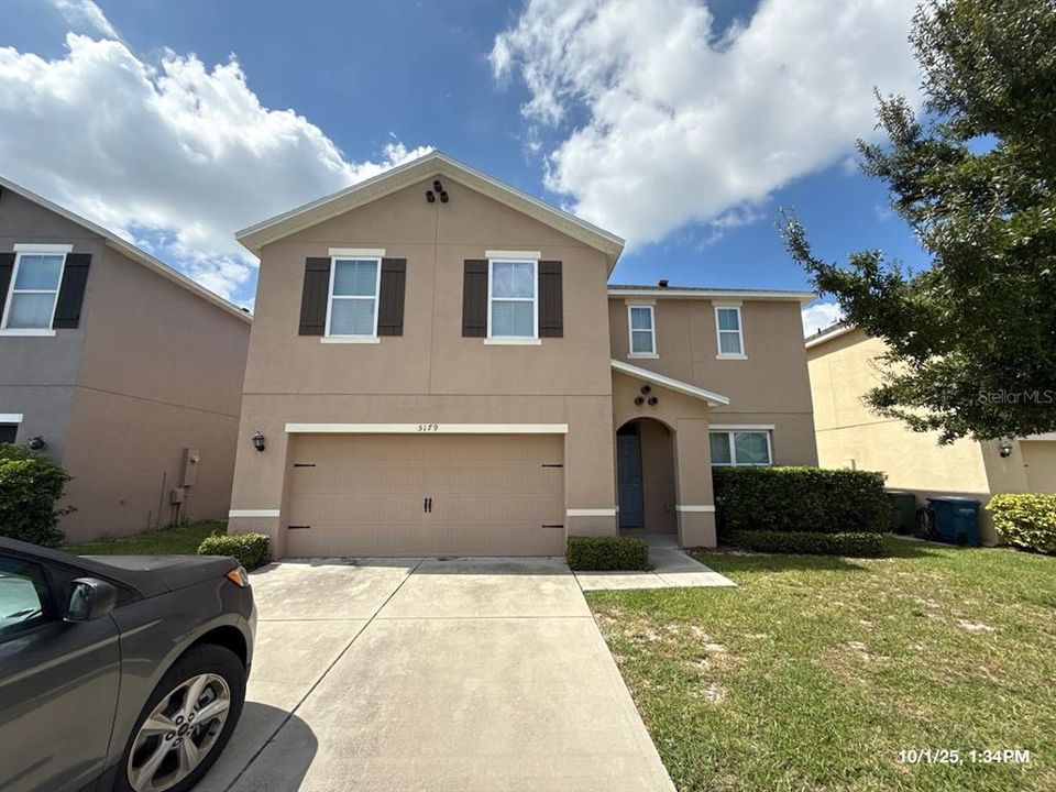 For Rent: $1,995 (4 beds, 2 baths, 2526 Square Feet)