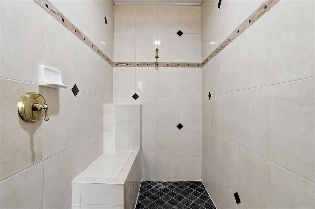 For Rent: $5,500 (5 beds, 4 baths, 3896 Square Feet)