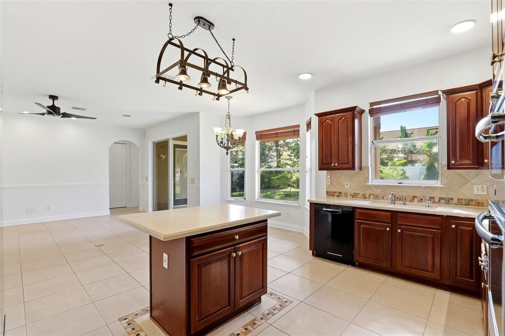 For Rent: $5,500 (5 beds, 4 baths, 3896 Square Feet)