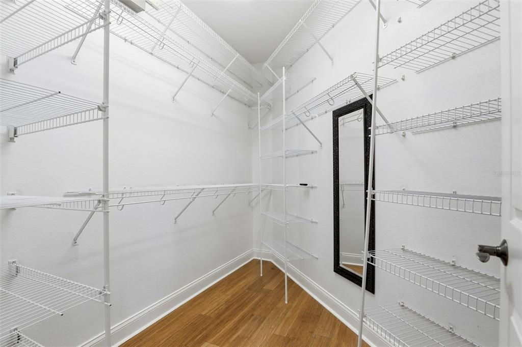 For Rent: $5,500 (5 beds, 4 baths, 3896 Square Feet)