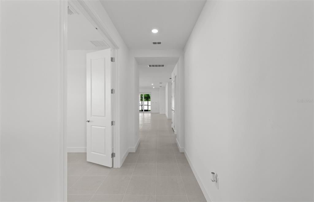 Active With Contract: $449,895 (2 beds, 2 baths, 1579 Square Feet)