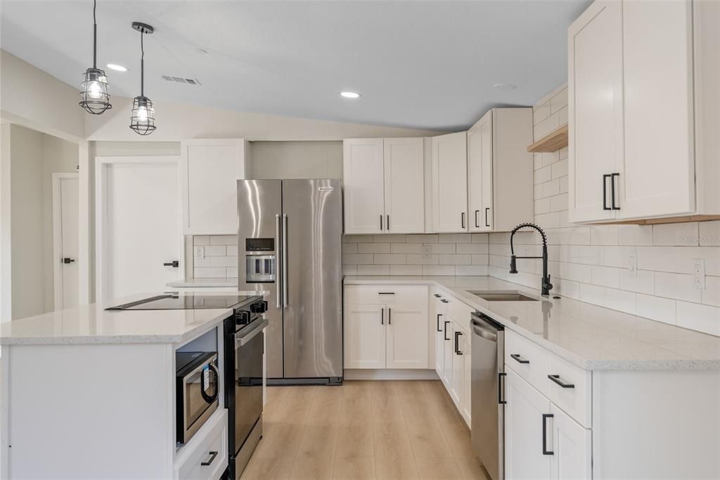 En Venta: $299,999 (3 camas, 2 baños, 1792 Pies cuadrados)