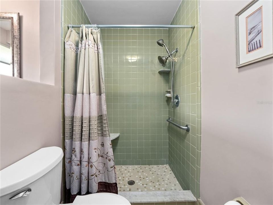 For Sale: $475,000 (3 beds, 2 baths, 1902 Square Feet)