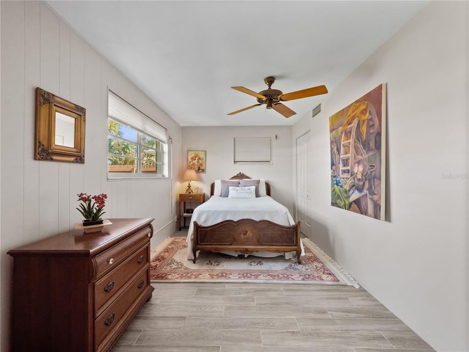 For Sale: $475,000 (3 beds, 2 baths, 1902 Square Feet)