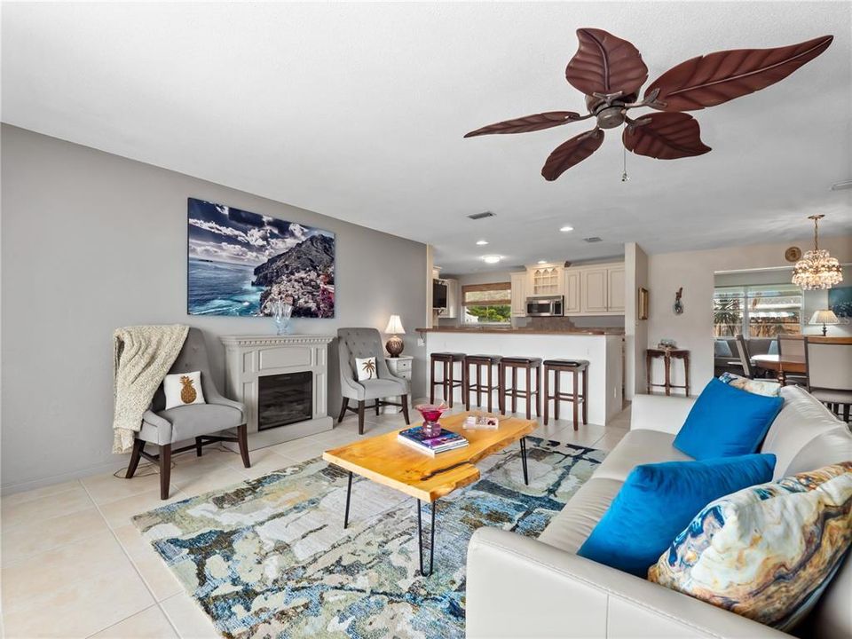 For Sale: $475,000 (3 beds, 2 baths, 1902 Square Feet)