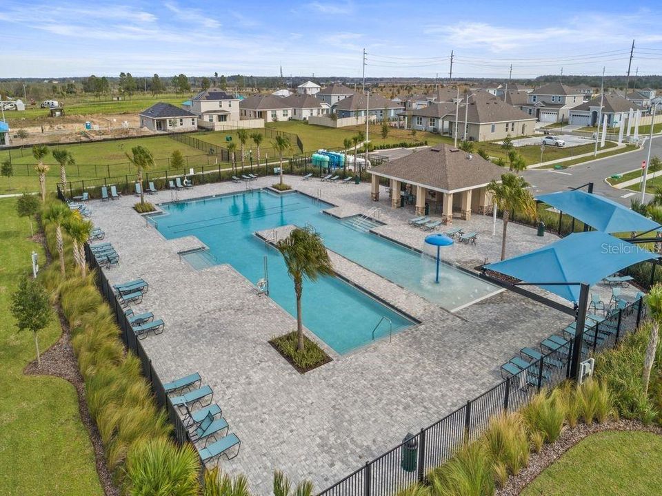 For Sale: $343,990 (3 beds, 2 baths, 1937 Square Feet)