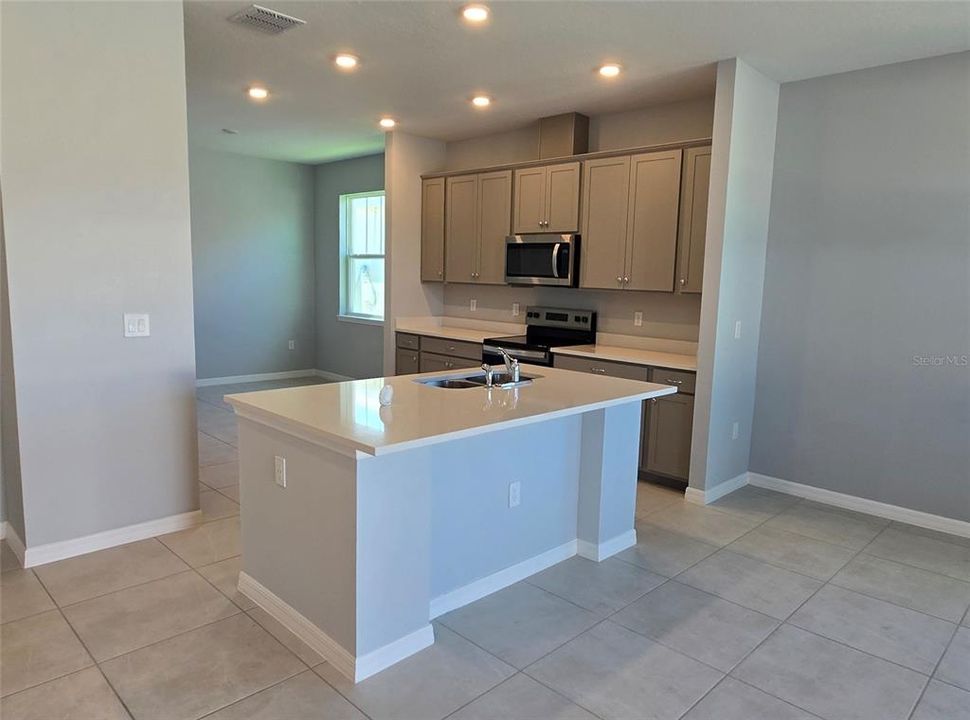 For Sale: $343,990 (3 beds, 2 baths, 1937 Square Feet)