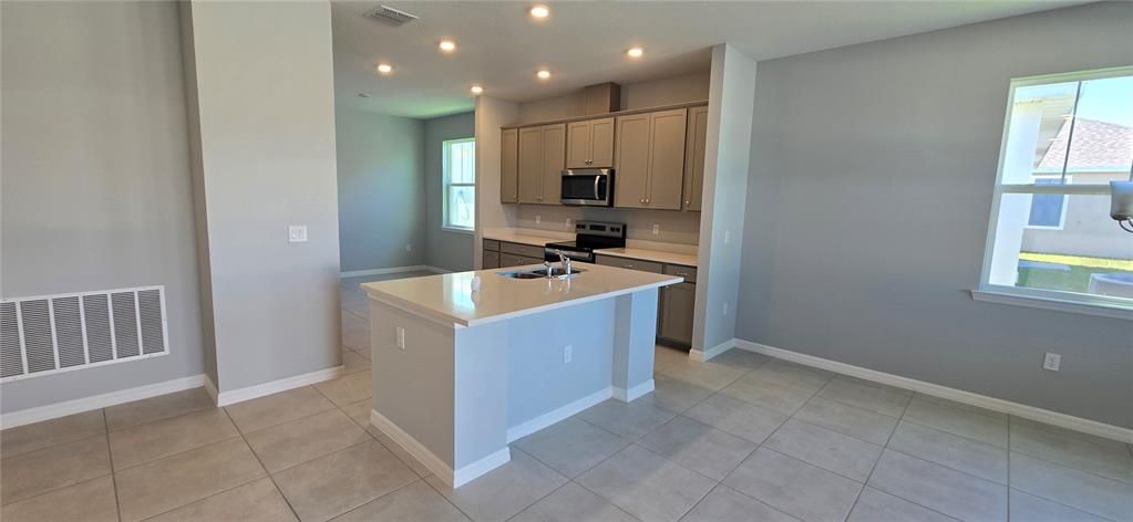 For Sale: $343,990 (3 beds, 2 baths, 1937 Square Feet)