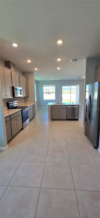 For Sale: $343,990 (3 beds, 2 baths, 1937 Square Feet)