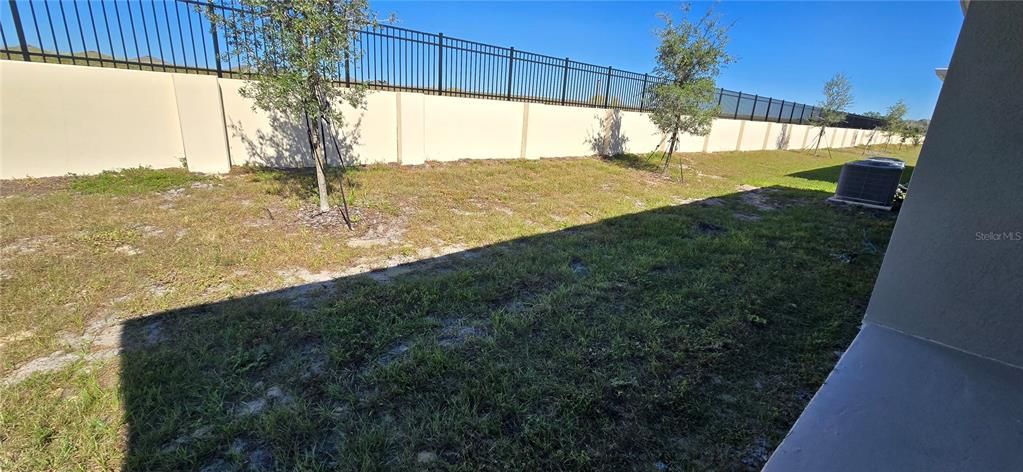 For Sale: $343,990 (3 beds, 2 baths, 1937 Square Feet)