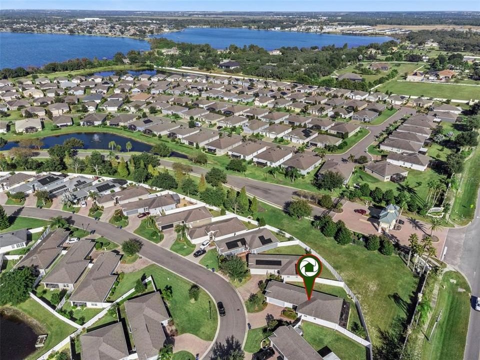 待售: $285,000 (2 贝兹, 2 浴室, 1295 平方英尺)